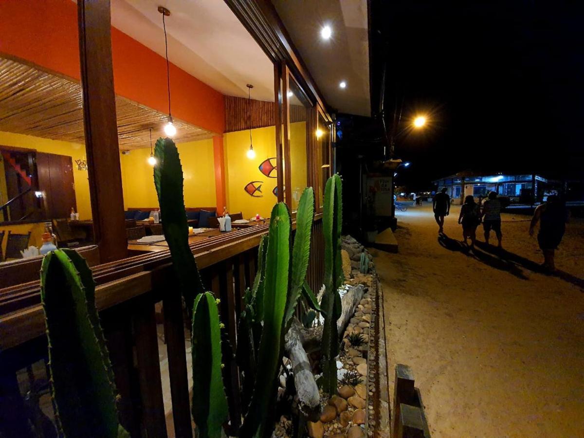 Pousada E Restaurante O Pescador Vila do Abraao Bagian luar foto
