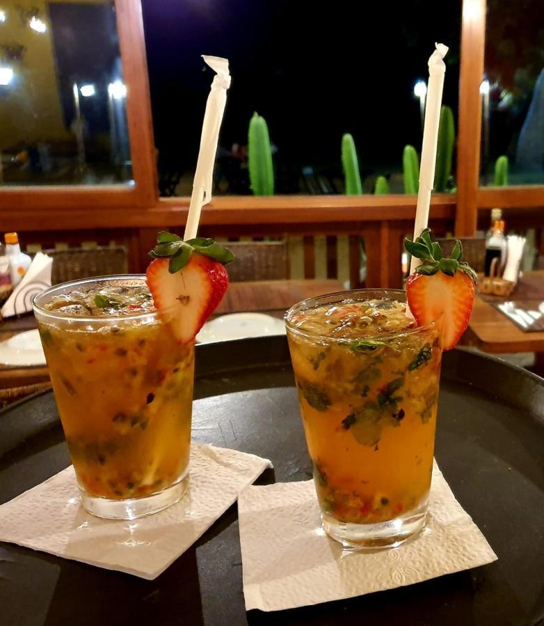 Pousada E Restaurante O Pescador Vila do Abraao Bagian luar foto